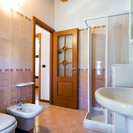 Nyaraló Laura By Interhome Vercana